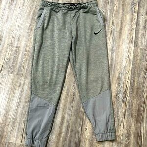 Men’s NIKE DRIFIT Pants XL